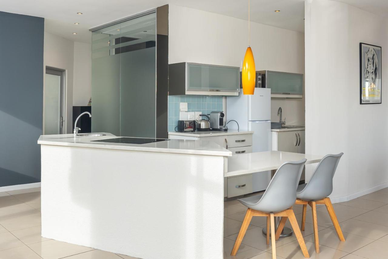 Four Seasons Apartment